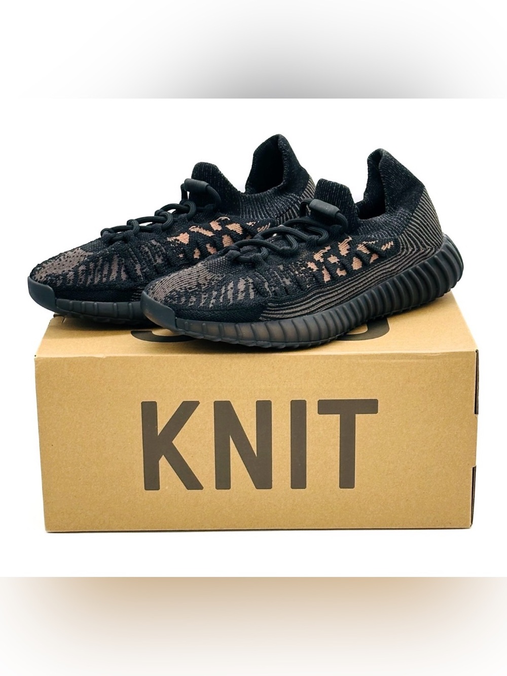 NWT YZY 350V2 CMPCT